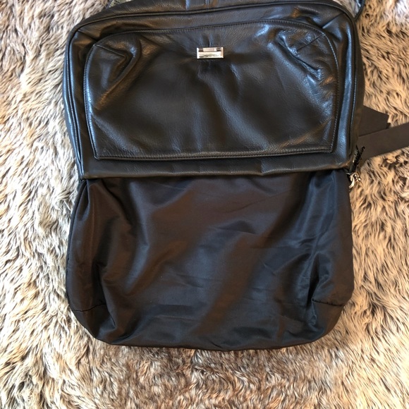 Tylie Malibu Black Leather Python Print Bag NWT - Picture 9 of 10